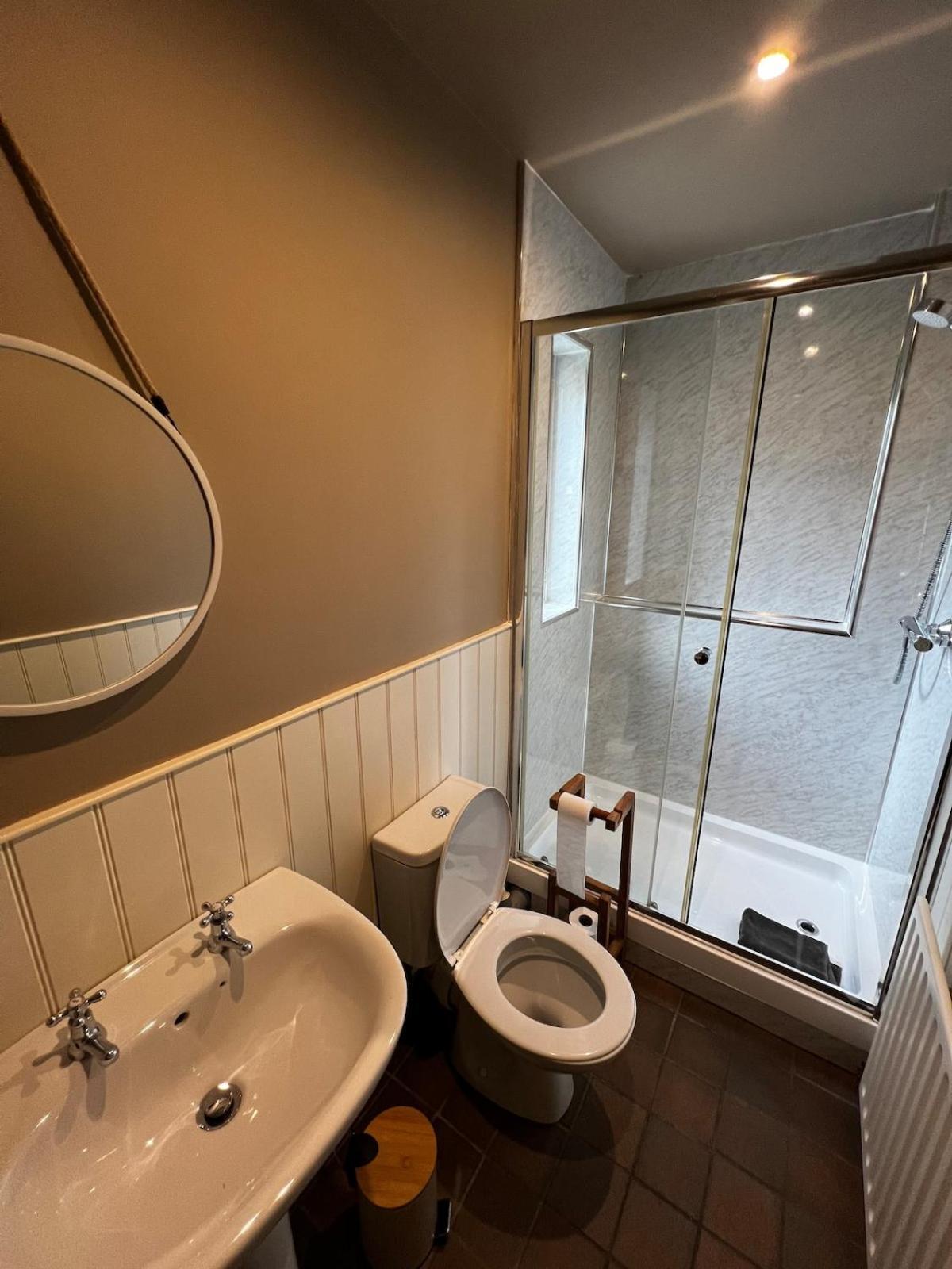Central Malham Wellbeing Escape With Hot Tub Sleeps 8 Eksteriør billede